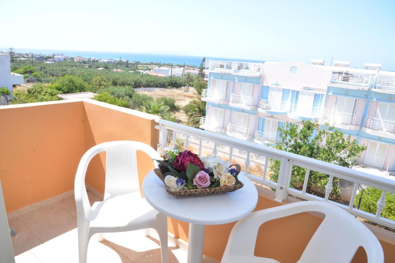 Sunny Rooms Hersonissos  Bagian luar foto